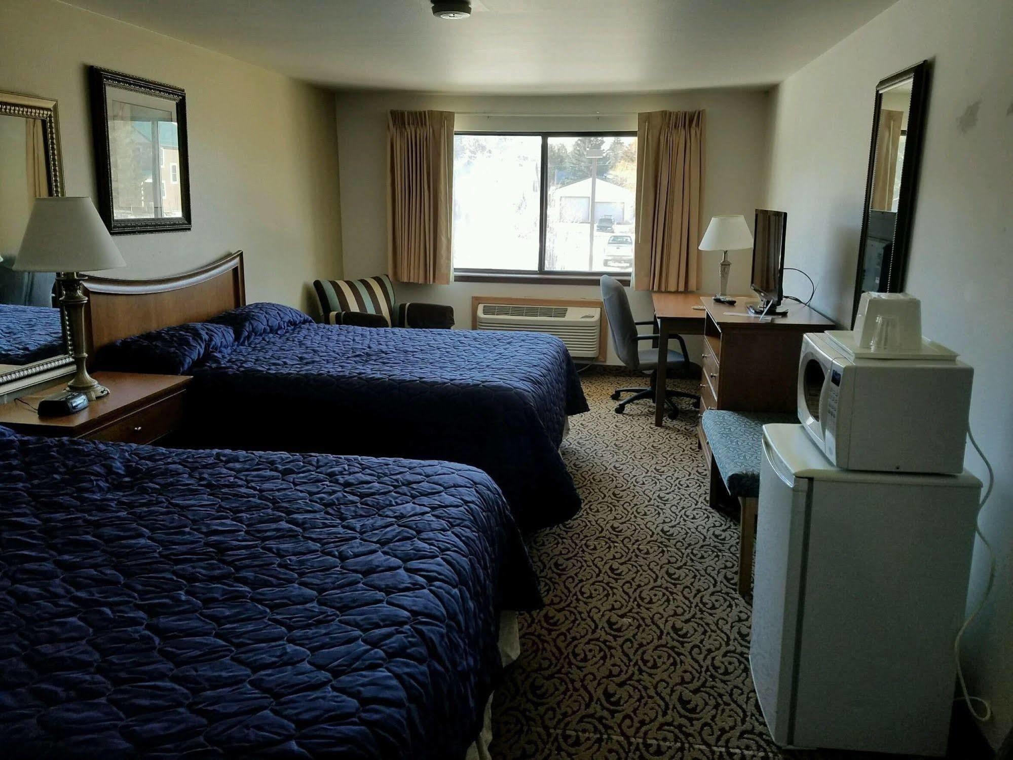 Lupine Red Lodge